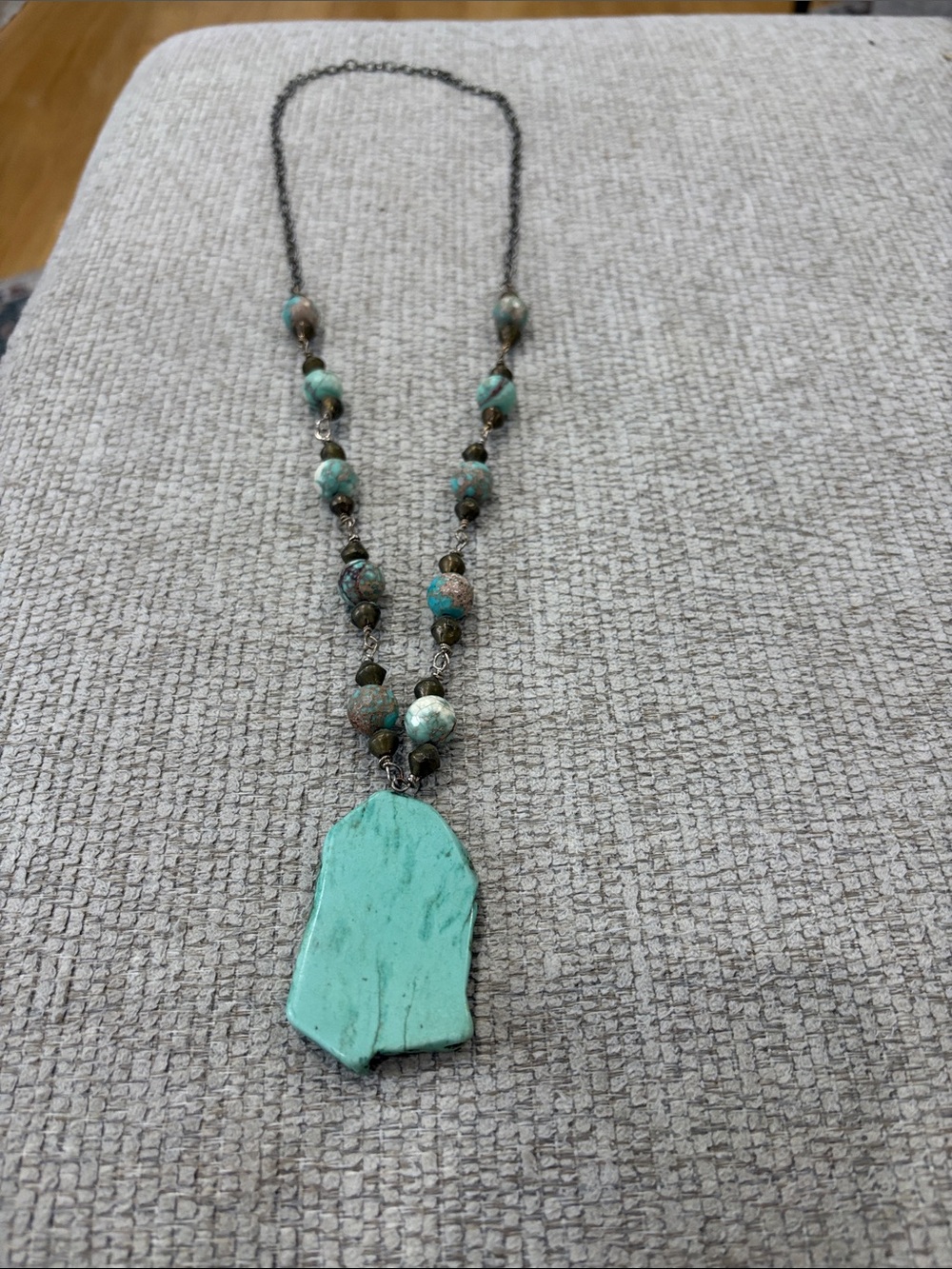 Turquoise Stone Pendant Necklace - Green Beaded Women’s Jewelry